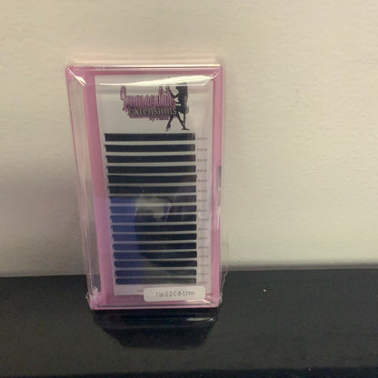 Flat base classic lashes